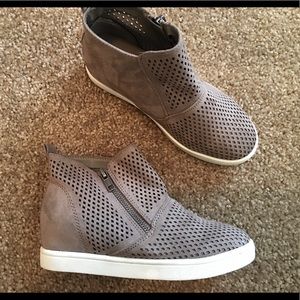 Art Class Girl’s Wedge Sneakers